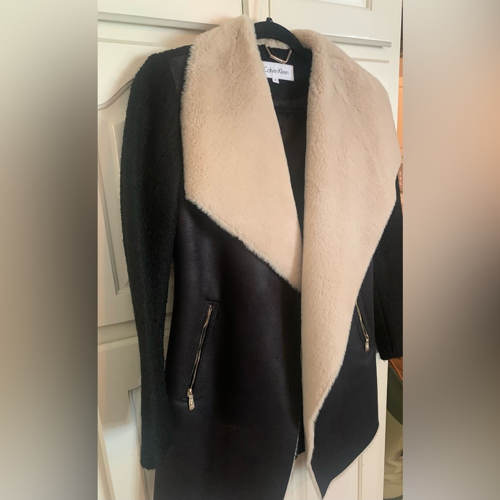 Calvin Klein Women’s Coat Black with Faux Fur - Picture 4 of 5